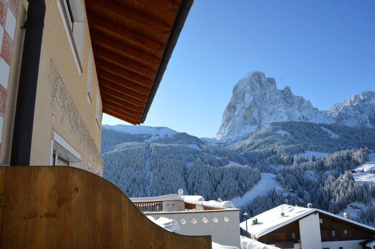 Apartments Etruska Gabriela Santa Cristina Val Gardena Exterior photo